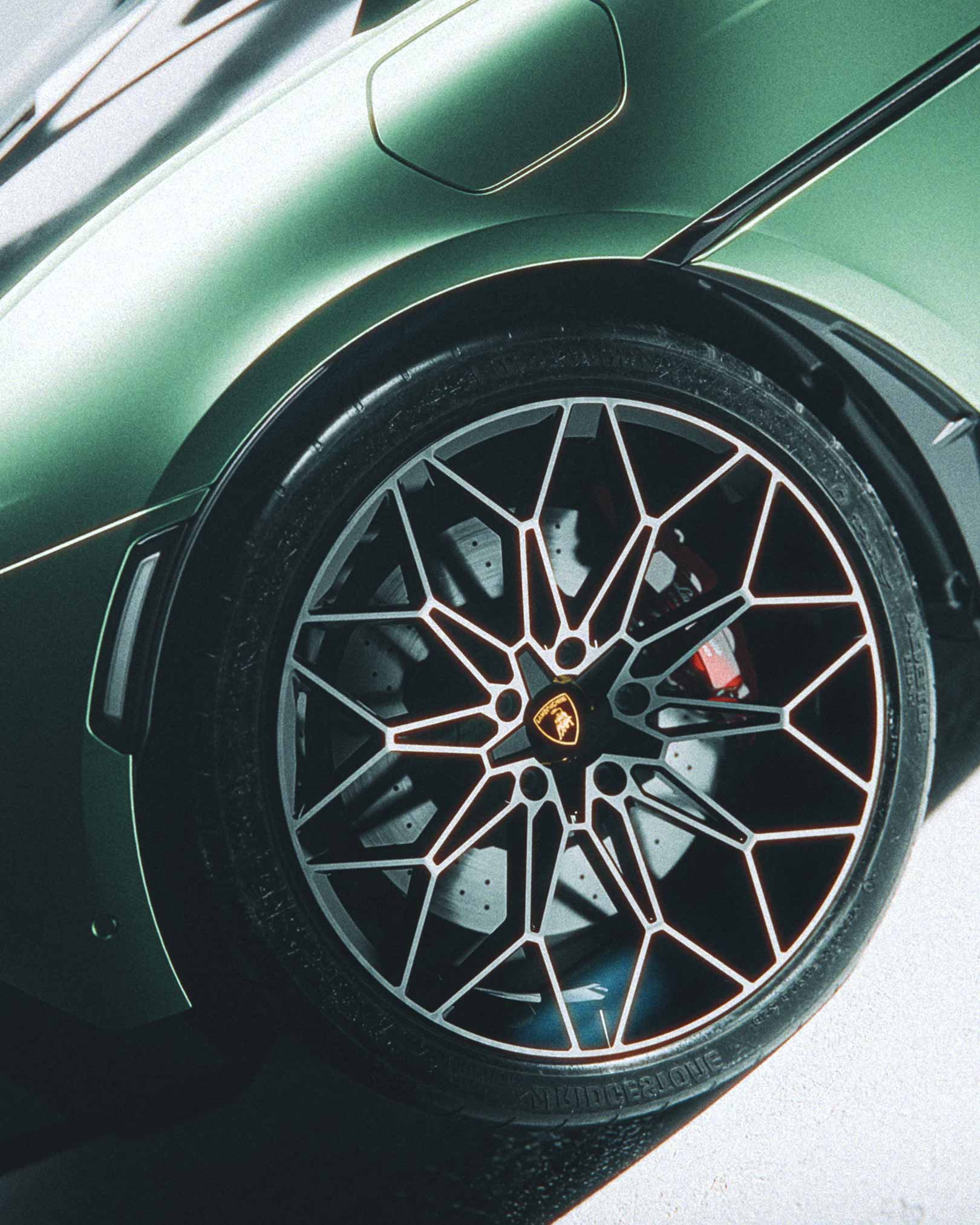 lamborghini-temerario-rear-79